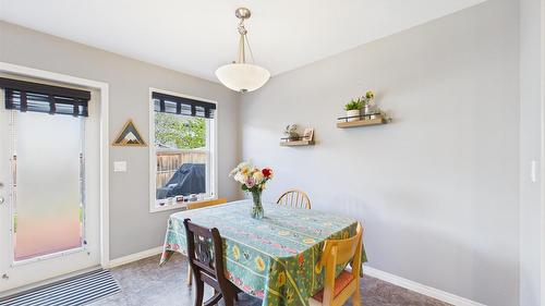 1516 20Th Avenue, Cranbrook, BC - Indoor Photo Showing Dining Room