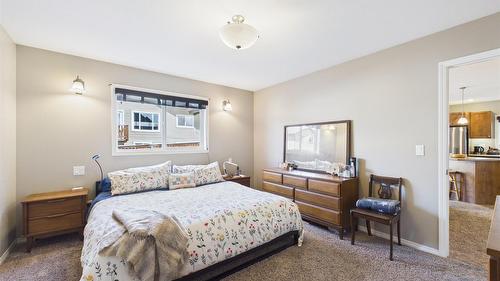 1516 20Th Avenue, Cranbrook, BC - Indoor Photo Showing Bedroom