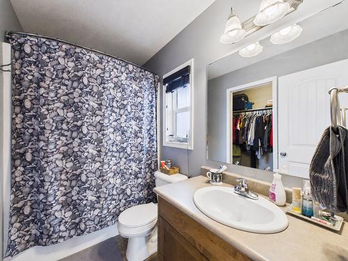 1516 20Th Avenue, Cranbrook, BC - Indoor Photo Showing Bathroom