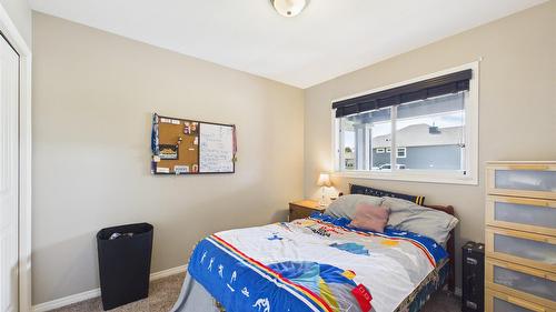 1516 20Th Avenue, Cranbrook, BC - Indoor Photo Showing Bedroom