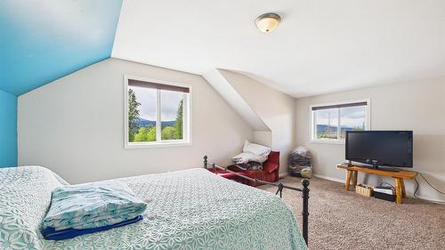 1516 20Th Avenue, Cranbrook, BC - Indoor Photo Showing Bedroom