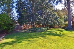 1838 DUNNETT Cres Saanich, BC V8N 2P5