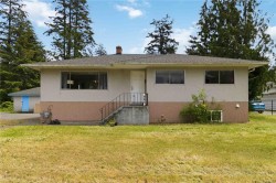 993 McCallum Rd Langford, BC V9B 4C7