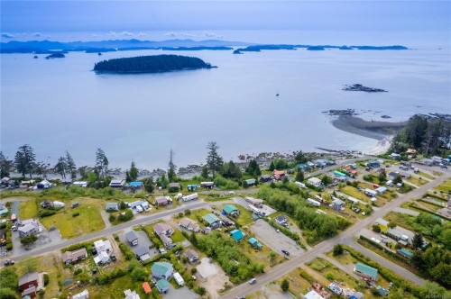 1082 Sixth Ave, Ucluelet, BC 