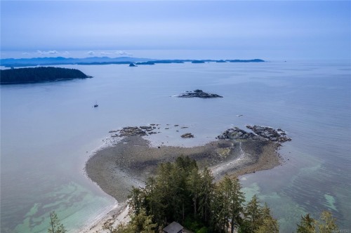 1082 Sixth Ave, Ucluelet, BC 