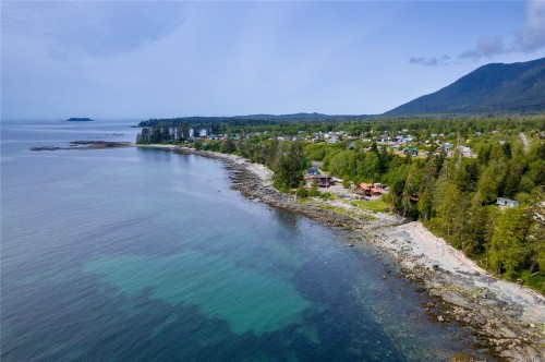 1082 Sixth Ave, Ucluelet, BC 