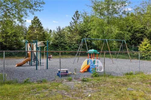 1082 Sixth Ave, Ucluelet, BC 