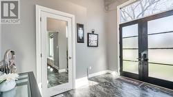Large foyer when you enter the home. - 