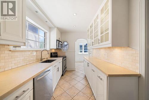 61 Sutherland Drive, Toronto, ON - Indoor Photo Showing Kitchen