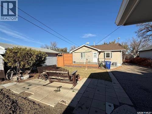326 3Rd Avenue Sw, Eston, SK - Outdoor