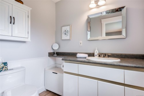 5920 Mosley Rd, Courtenay, BC 