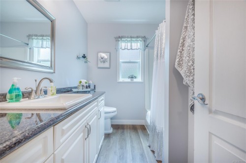 5920 Mosley Rd, Courtenay, BC 