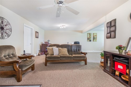 5920 Mosley Rd, Courtenay, BC 