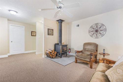 5920 Mosley Rd, Courtenay, BC 