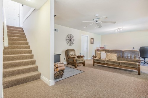 5920 Mosley Rd, Courtenay, BC 