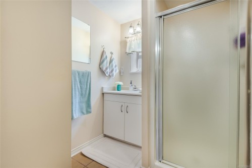5920 Mosley Rd, Courtenay, BC 