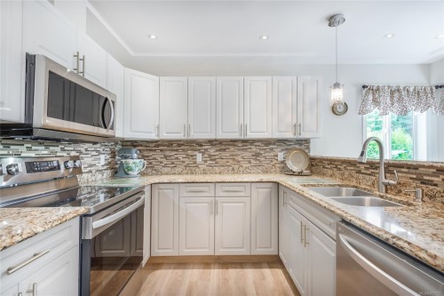 5920 Mosley Rd, Courtenay, BC 