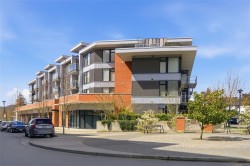 206-950 Whirlaway Cres  Langford, BC V9B 6W6