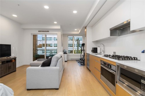 409-1033 Cook St  Victoria, BC V8V 0E1