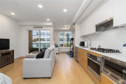 409-1033 Cook St Victoria, BC V8V 0E1