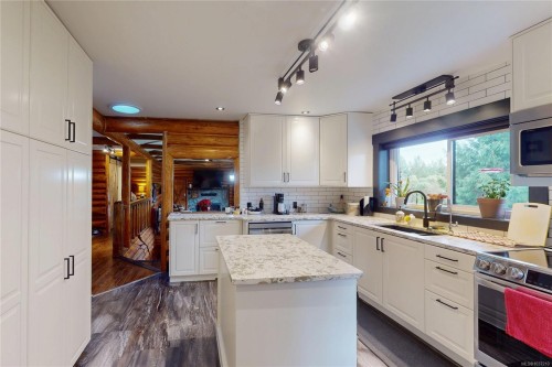 2241 Benko Rd, Mill Bay, BC 