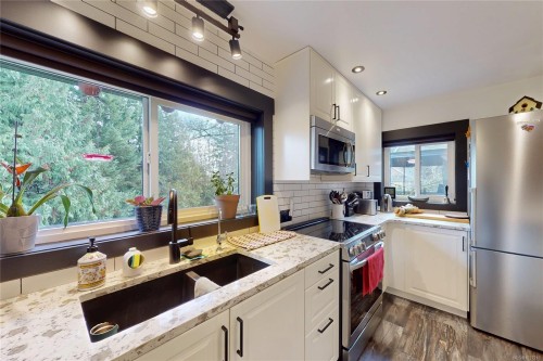 2241 Benko Rd, Mill Bay, BC 