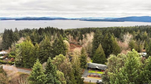 2241 Benko Rd, Mill Bay, BC 