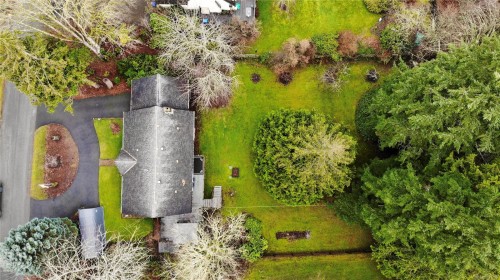 2241 Benko Rd, Mill Bay, BC 