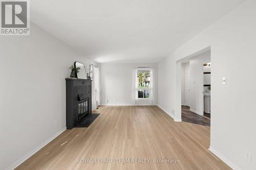 93 Hewitt Way, Ottawa, ON - Indoor With Fireplace