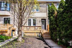 23 EMPIRE AVENUE  Toronto, ON M4M 2L3