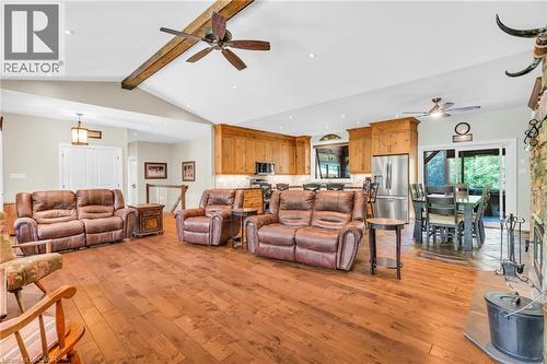 5594 First Line, Erin, ON - Indoor Photo Showing Living Room