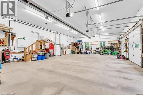5594 First Line, Erin, ON - Indoor Photo Showing Garage