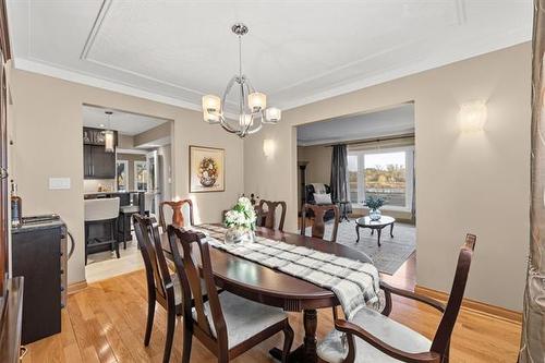449 Lyndale Dr, Winnipeg, MB 