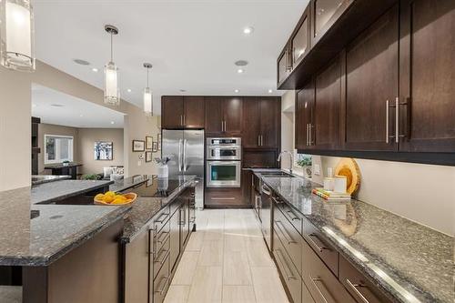 449 Lyndale Dr, Winnipeg, MB 