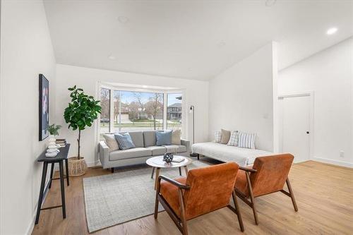 32 Whidden Gate, Winnipeg, MB 