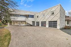 31 Dumbarton BLVD  Winnipeg, MB R3P 2C7