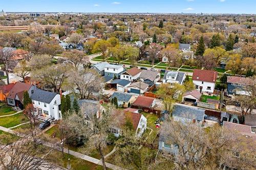 56 Monck Ave, Winnipeg, MB 