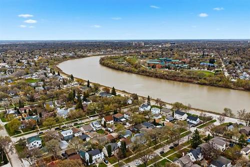 56 Monck Ave, Winnipeg, MB 