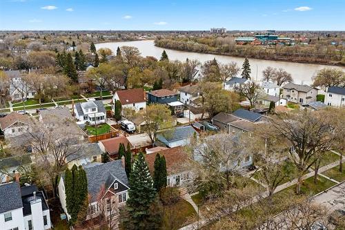 56 Monck Ave, Winnipeg, MB 