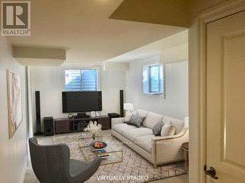 72 Campbell Crescent, Prince Edward County (Picton Ward), ON - Indoor Photo Showing Living Room