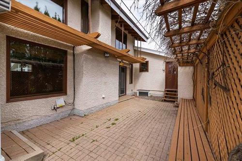 394 Thompson Dr, Winnipeg, MB 