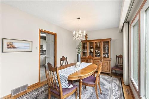 394 Thompson Dr, Winnipeg, MB 