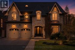 2 BRAECREST AVENUE Toronto, ON M9P 1Z4