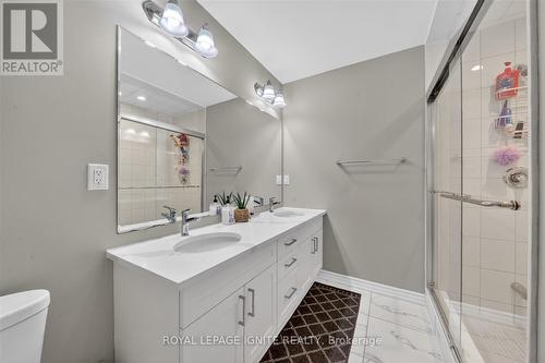 2835 Foxden Square, Pickering, ON - Indoor Photo Showing Bathroom