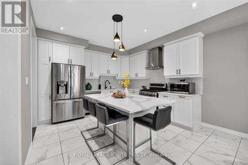 2835 Foxden Square, Pickering, ON - Indoor Photo Showing Kitchen