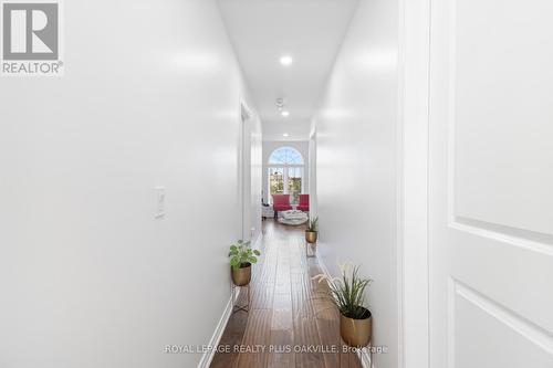 2386 Natasha Circle, Oakville, ON - Indoor Photo Showing Other Room
