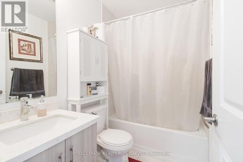 2386 Natasha Circle, Oakville, ON - Indoor Photo Showing Bathroom