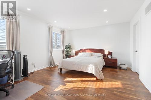 2386 Natasha Circle, Oakville, ON - Indoor Photo Showing Bedroom