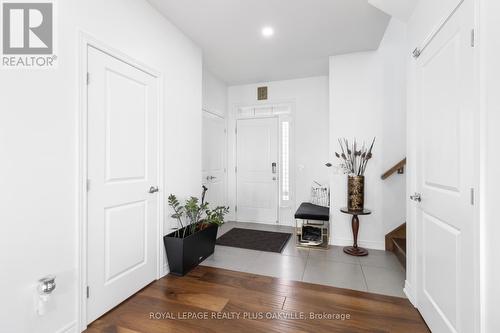 2386 Natasha Circle, Oakville, ON - Indoor Photo Showing Other Room