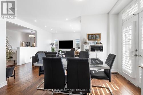 2386 Natasha Circle, Oakville, ON - Indoor Photo Showing Dining Room